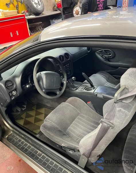 1999 Pontiac Firebird from USA, damaged, VIN 2G2FS22K9X2215744